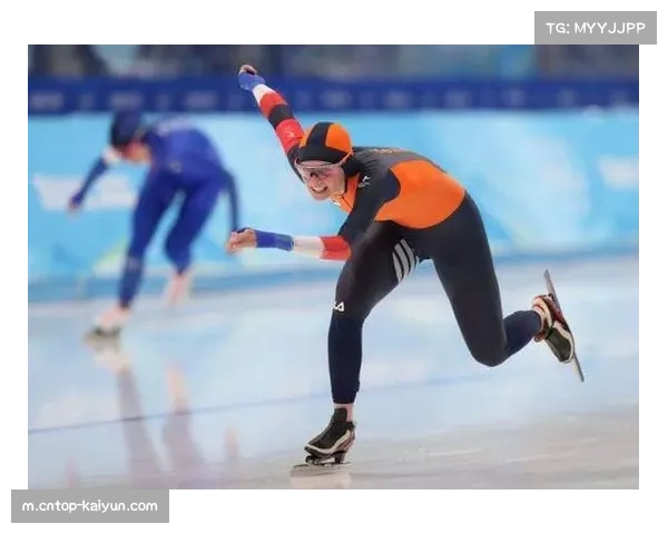 意大利速滑名将弗兰切斯卡·洛洛布里吉达破奥运纪录 夺女子3000米金牌